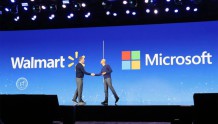 沃尔玛和微软CEO紧紧握手！零售正在加速拥抱AI